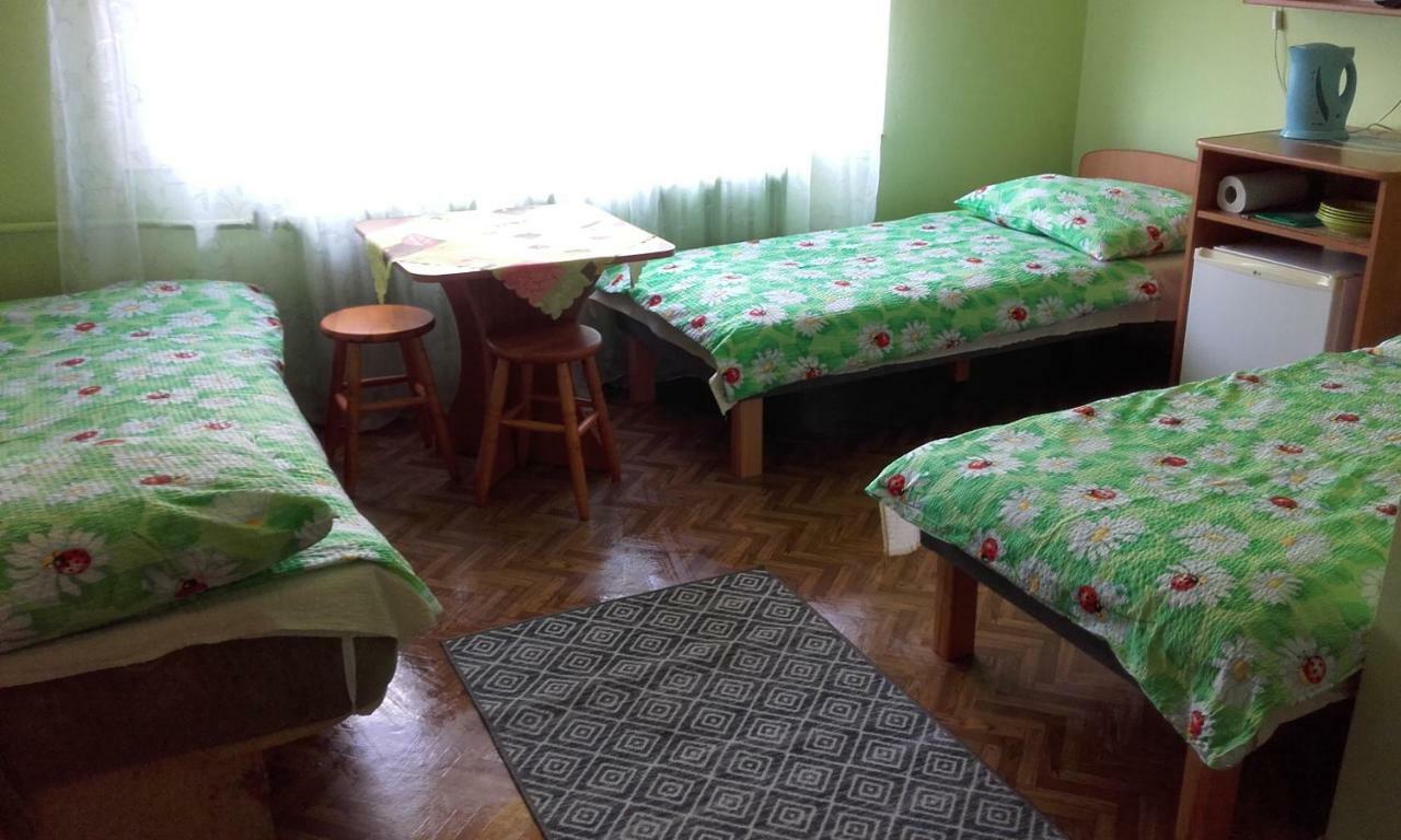 Pokoje Goscinne U Teresy ムジェジノ エクステリア 写真